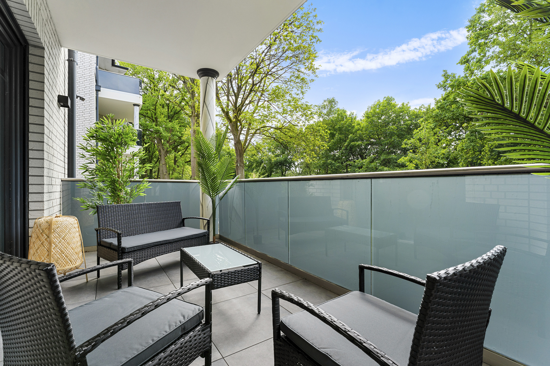 ferienwohnung-unterkunft-wardenburg-balkon